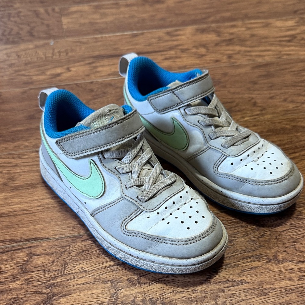 Boys Nike Sneakers